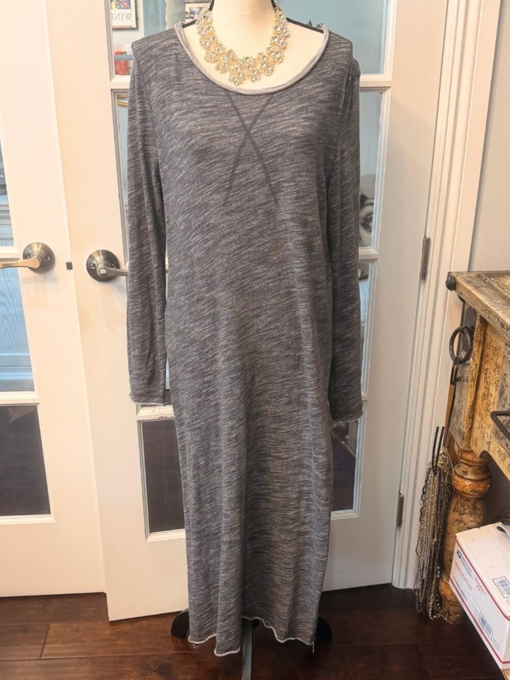 Urban Outfitters Heather Grey Comfy Sweatshirt Dress Shirt Medium Relaxed Fit